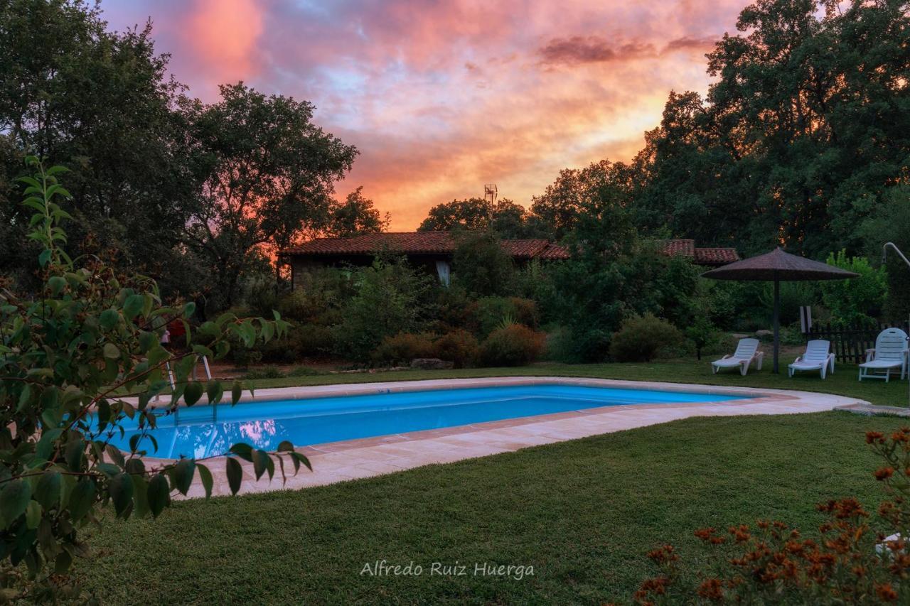 Apartamentos El Roble Valverde de la Vera 외부 사진