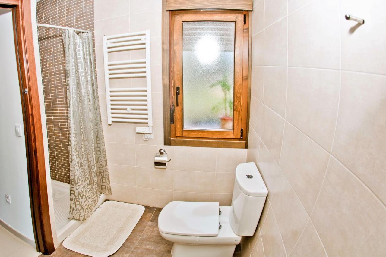 Apartamentos El Roble Valverde de la Vera 외부 사진